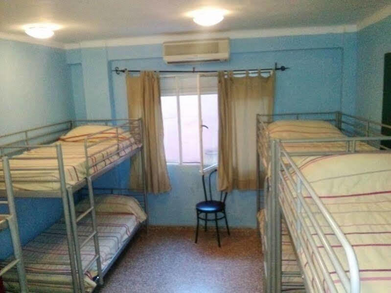 Residencia Malaga Backpackersホステル エクステリア 写真